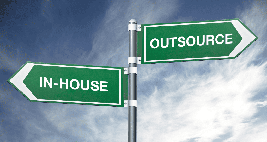 Outsourcing vs Inhouse 1